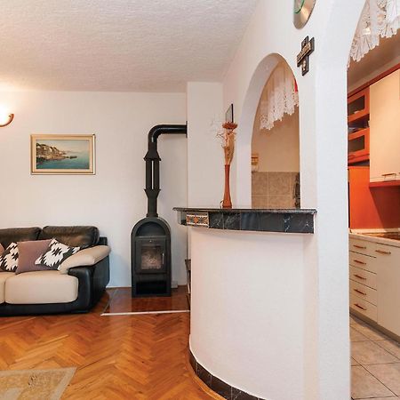 Lovely Apartment In Rovanjska With House Sea View Dış mekan fotoğraf