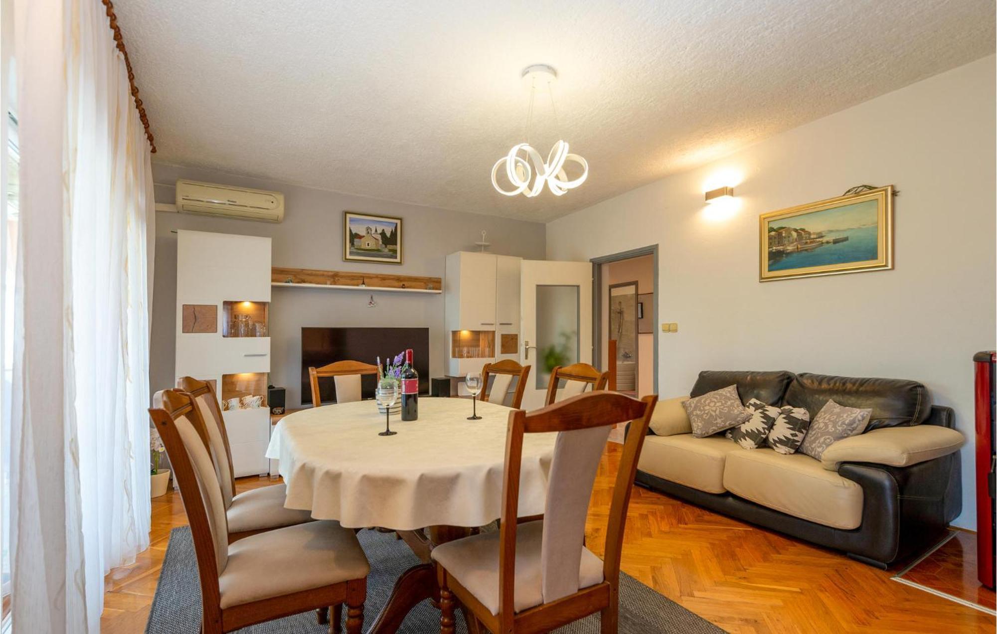 Lovely Apartment In Rovanjska With House Sea View Dış mekan fotoğraf