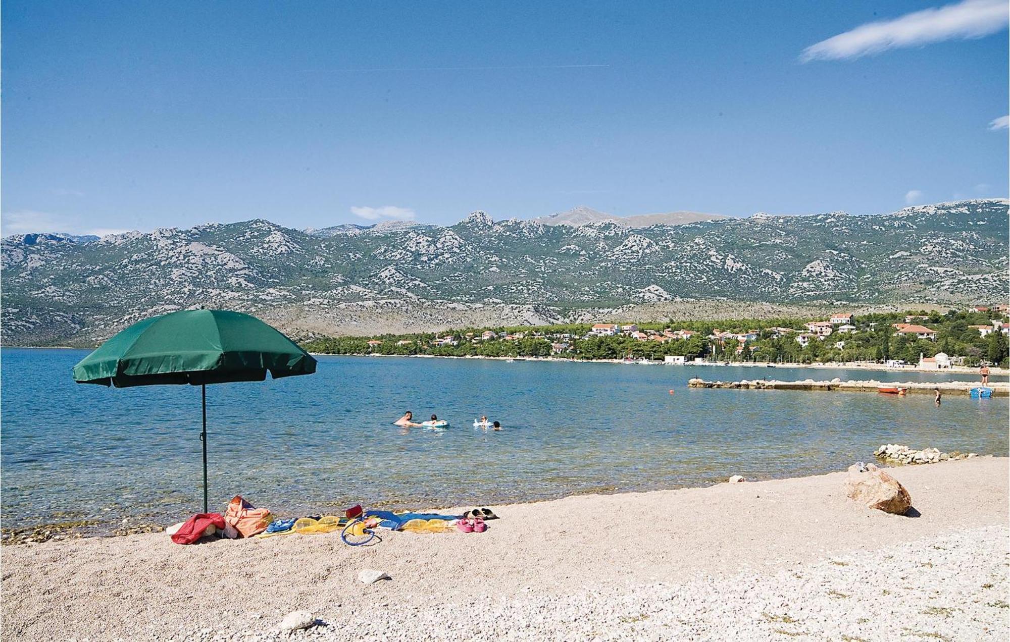 Lovely Apartment In Rovanjska With House Sea View Dış mekan fotoğraf